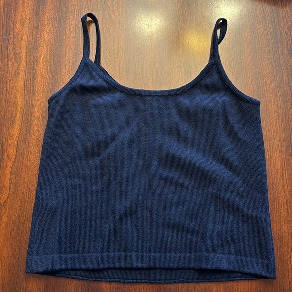 ST. JOHN Essentials by Marie Gray Cropped Navy Knit Top - Picture 2 of 9
